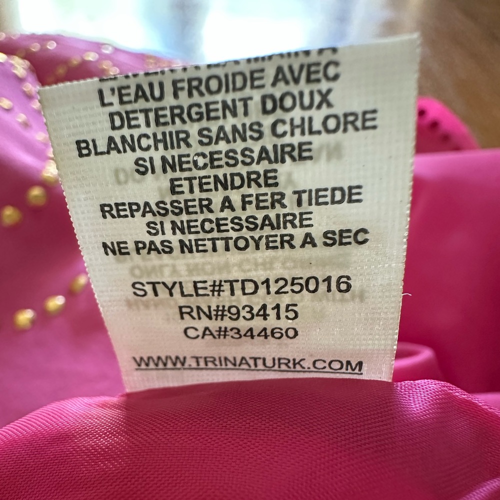 Trina Turk 100% Silk Pink Beaded Shift Dress, size 6 - Picture 8 of 8